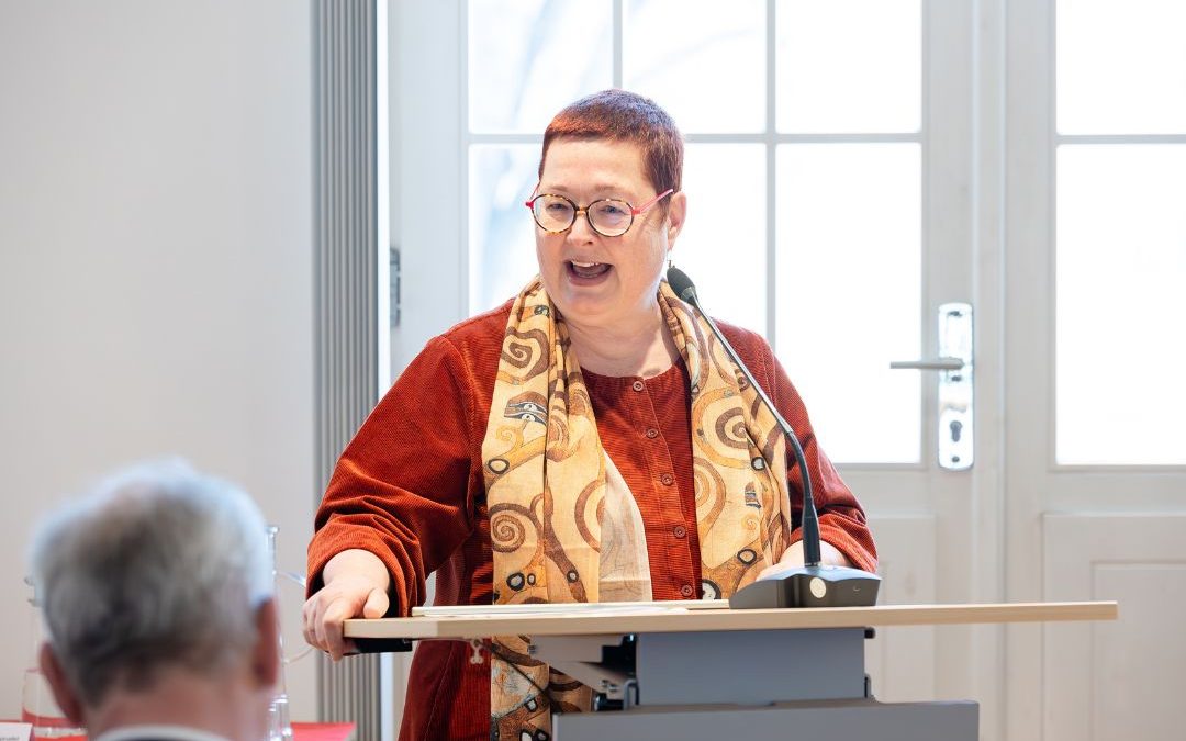 Zuhören, verstehen und Konflikte aushalten: wie Dr. Martina Weyrauch Politische Bildung versteht